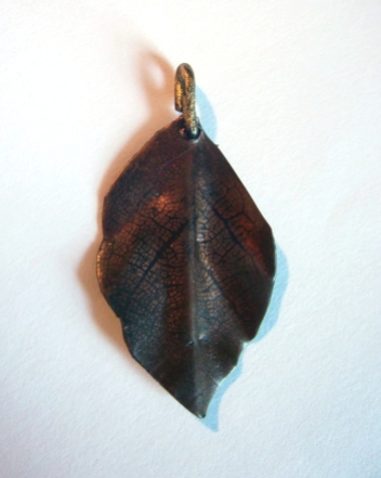 leaf pendant for bex